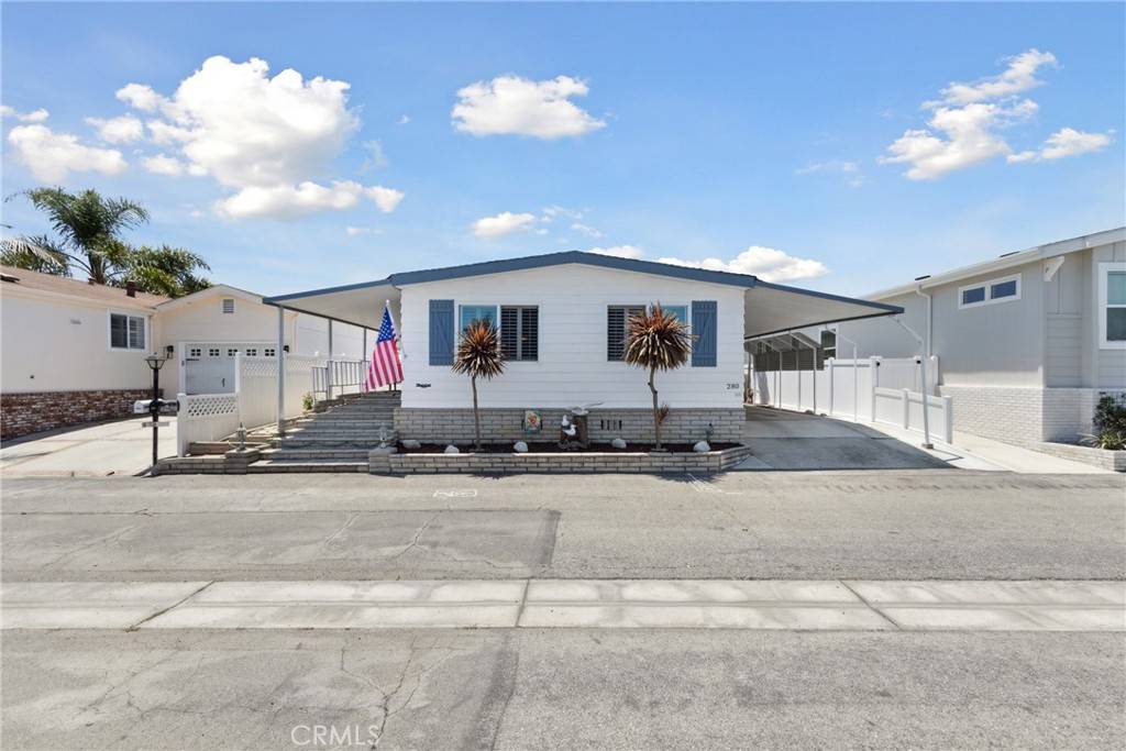 Huntington Beach, CA 92648,20701 Beach BLVD #280