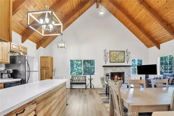 Lake Arrowhead, CA 92352,272 Fairway DR