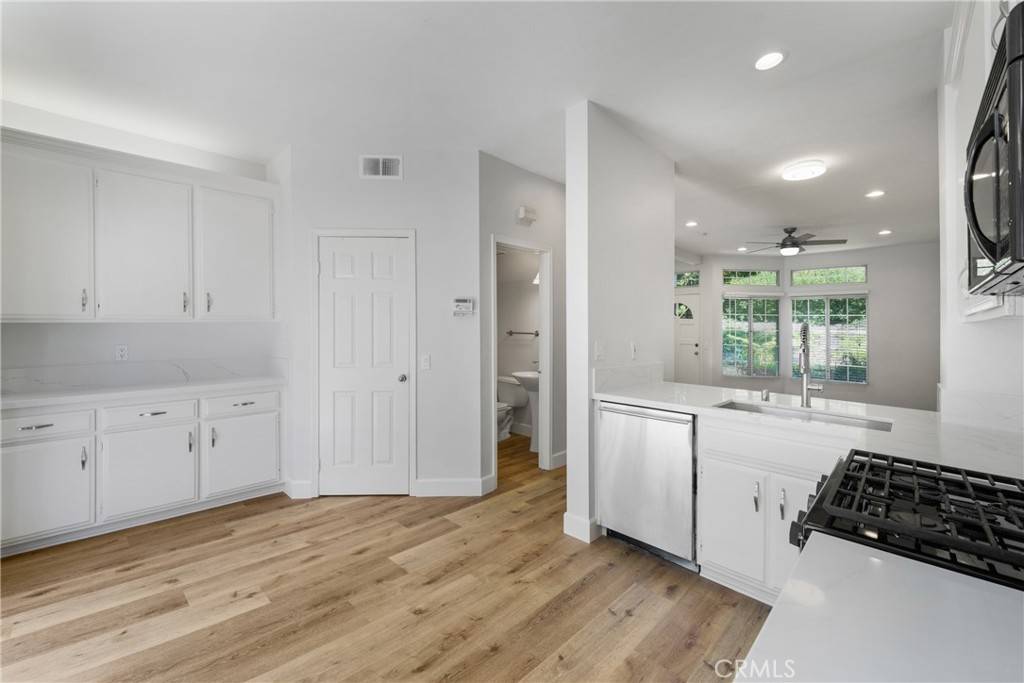 Laguna Niguel, CA 92677,23624 Wakefield CT #70
