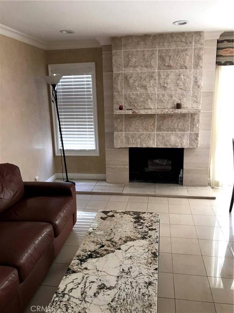 Irvine, CA 92612,9 Mandrake WAY
