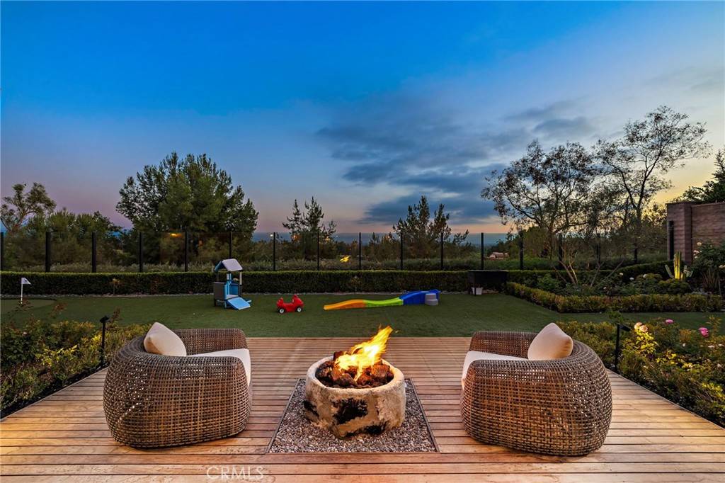 137 Sunset, Irvine, CA 92602