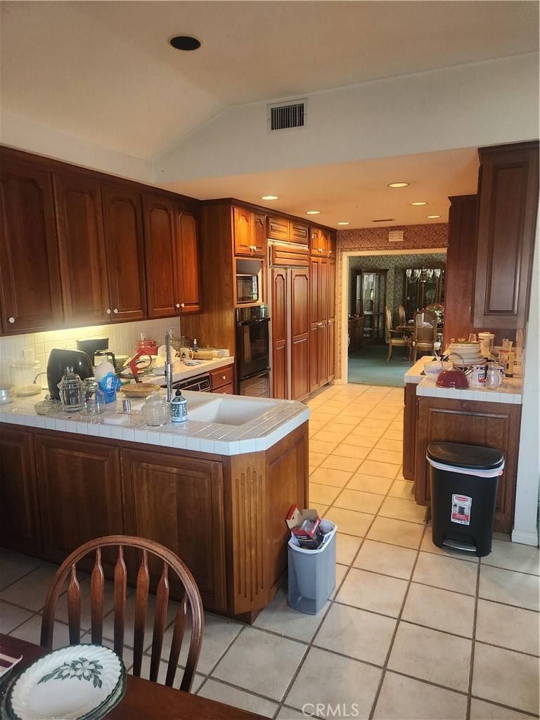 Los Alamitos, CA 90720,3082 Copa De Oro DR