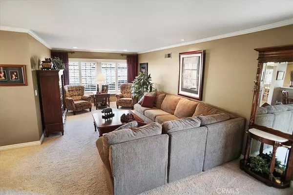 Saugus, CA 91350,22669 Pamplico DR