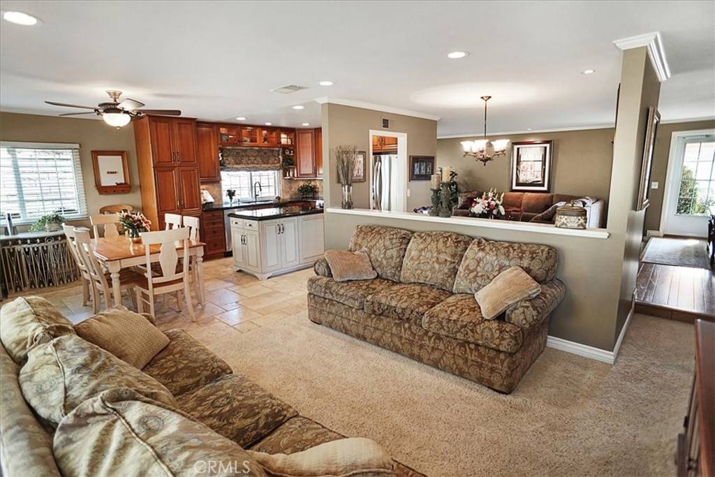Saugus, CA 91350,22669 Pamplico DR
