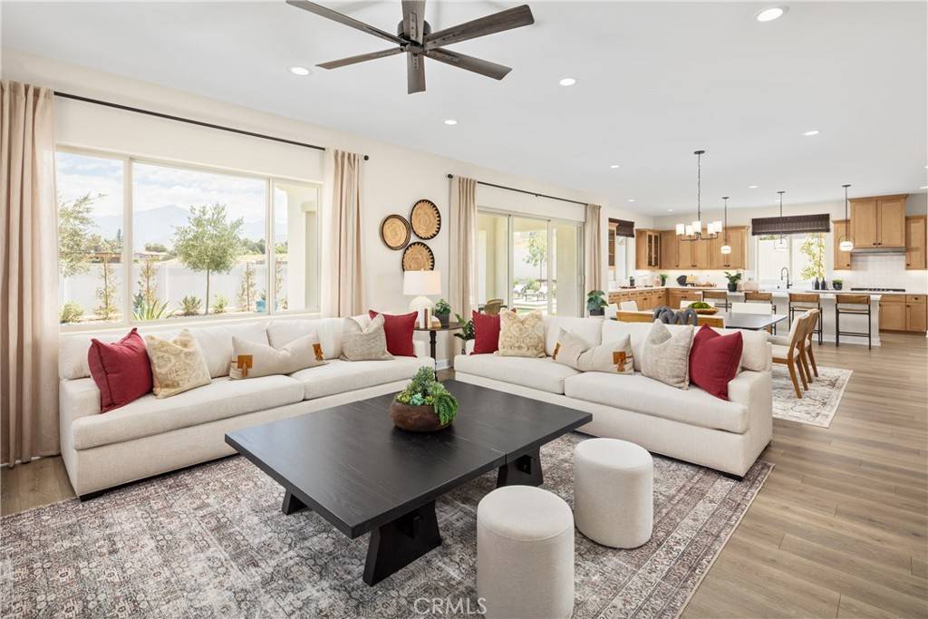 Redlands, CA 92374,1442 Moore ST