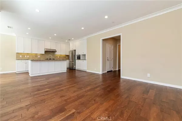 Irvine, CA 92620,123 Overbrook