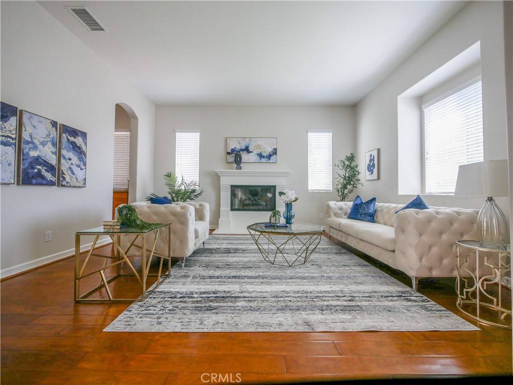 Corona, CA 92883,22306 Foxhall DR