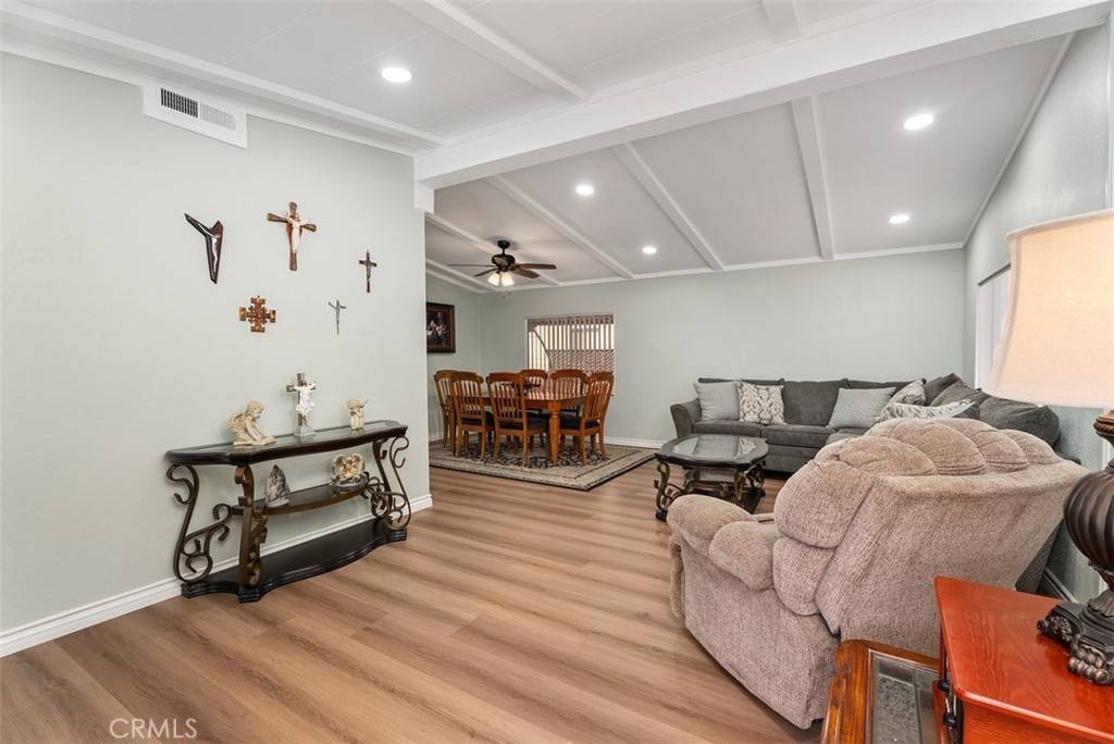 Huntington Beach, CA 92646,18601 Newland St SPC 5