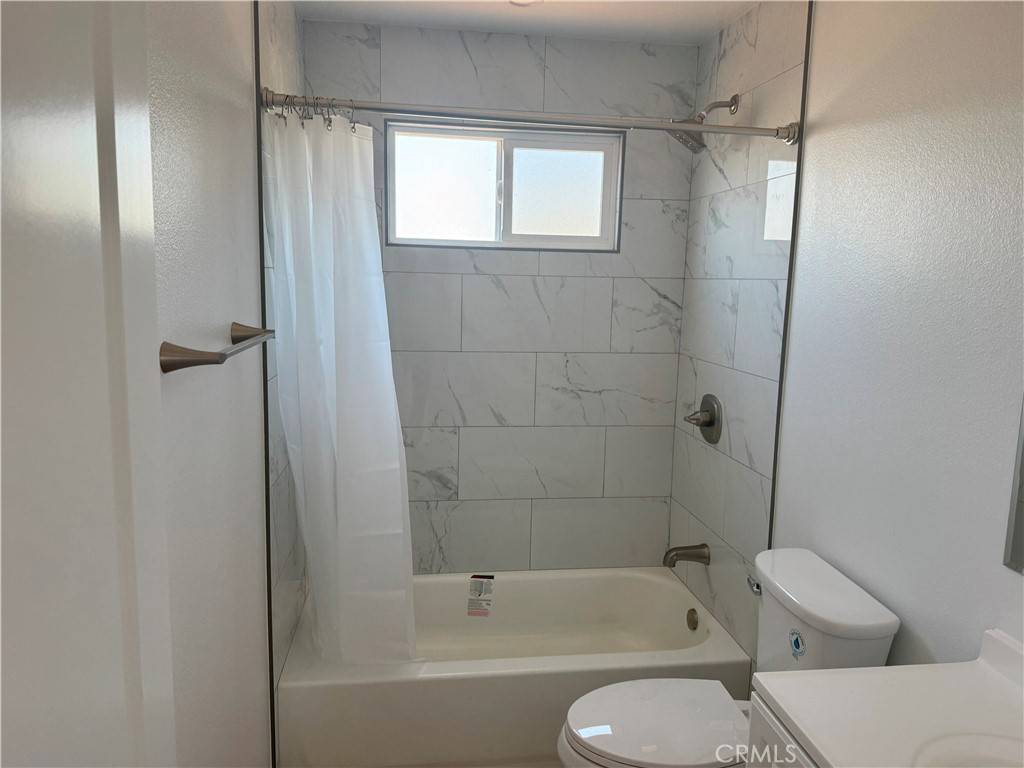 Placentia, CA 92870,315 S Walnut AVE