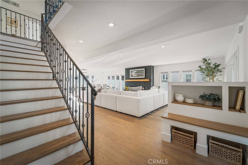 5115 West BLVD, Los Angeles, CA 90043