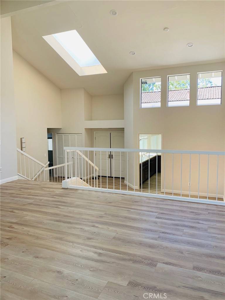 Irvine, CA 92612,5 Valley #49