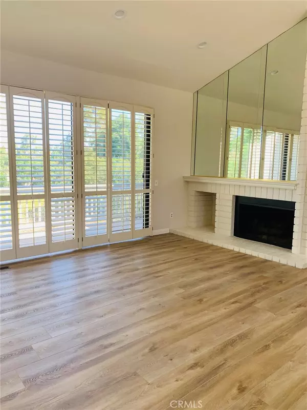 5 Valley #49, Irvine, CA 92612