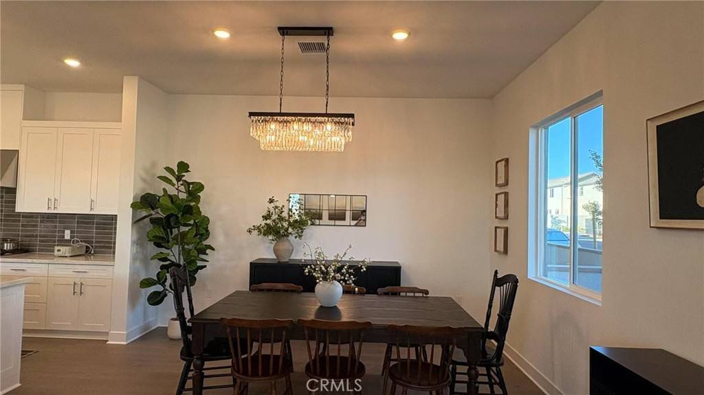 Irvine, CA 92618,313 Terrapin