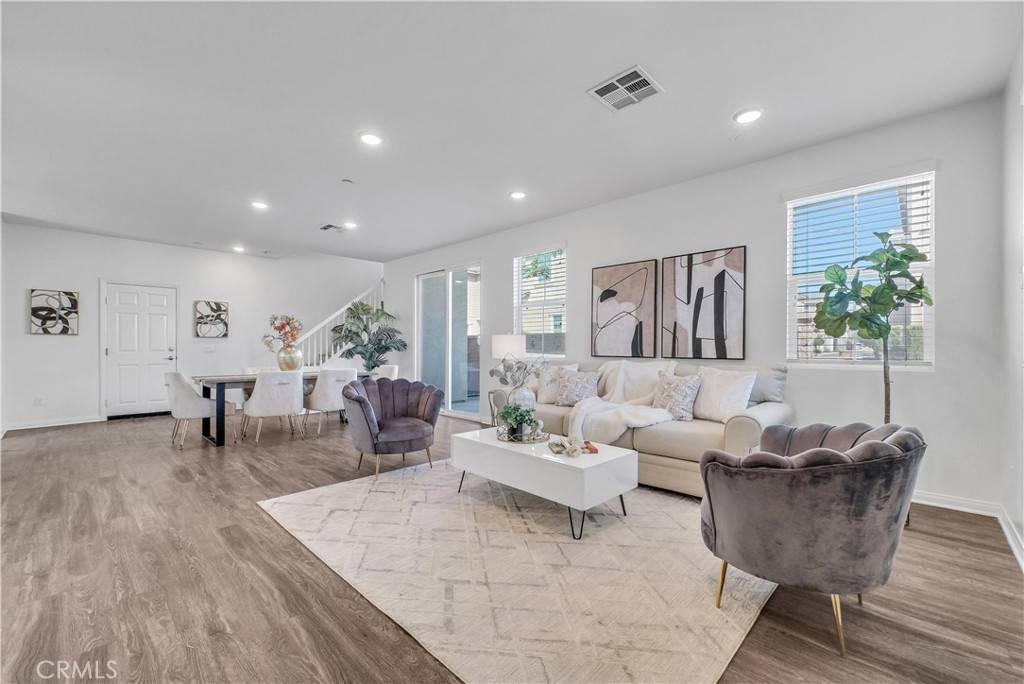 Eastvale, CA 92880,5855 Silveira ST