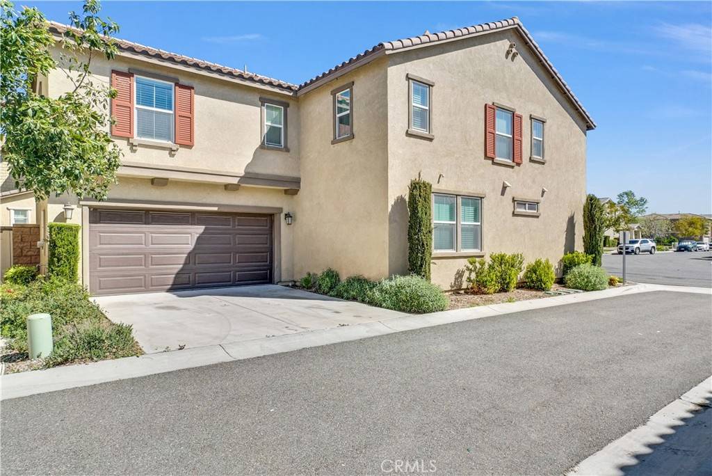 5855 Silveira ST, Eastvale, CA 92880