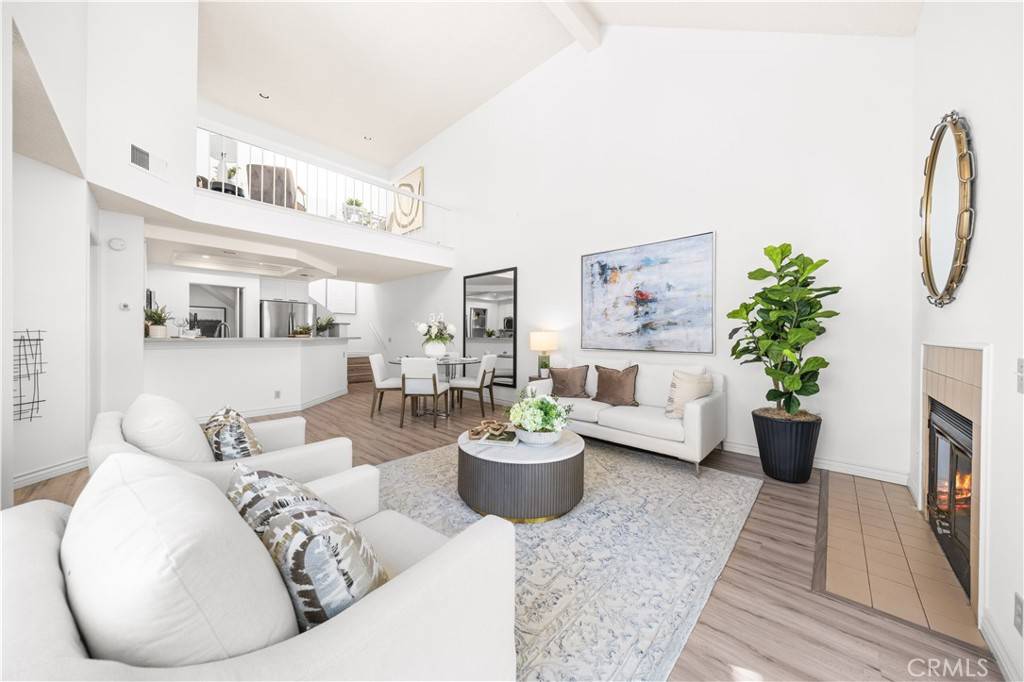 Irvine, CA 92614,45 Briarglen #64