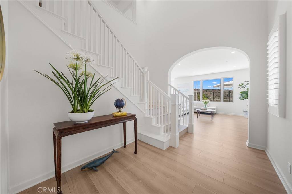 Irvine, CA 92618,246 Canterbury