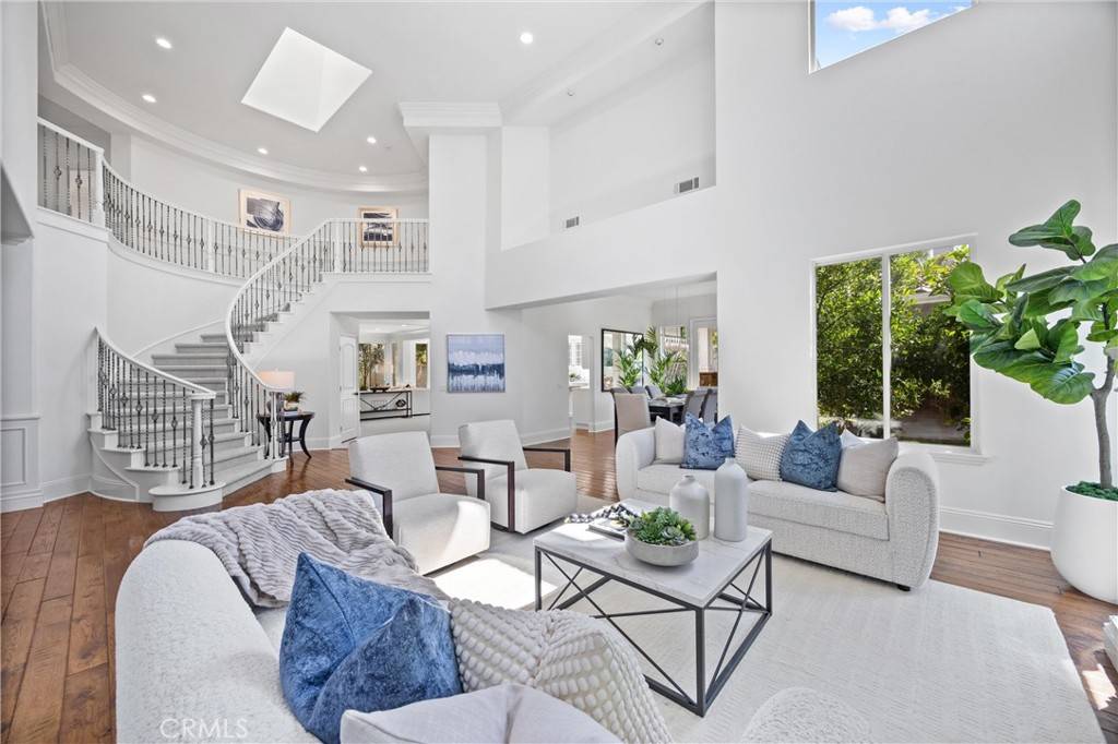 Tustin, CA 92782,2175 Palmer PL