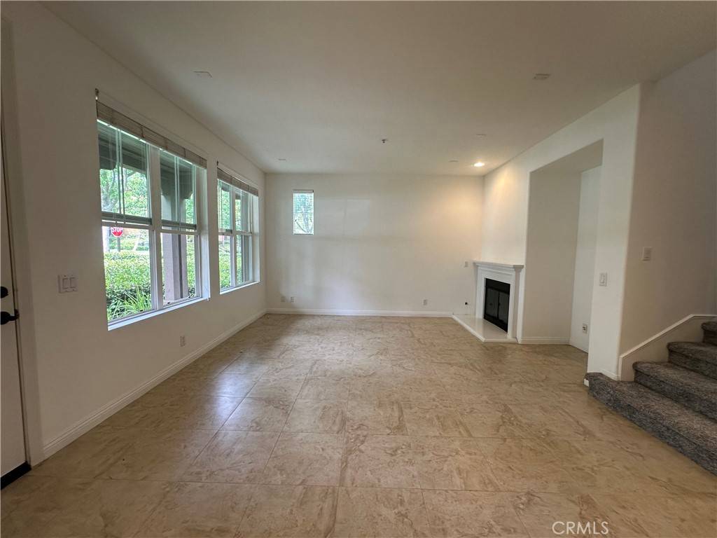 Irvine, CA 92603,21 Nightshade