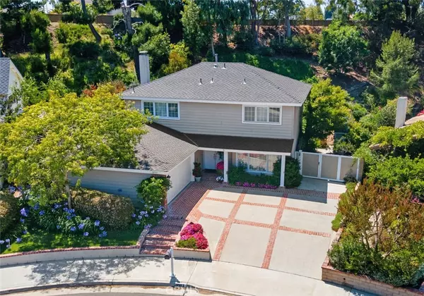 18911 Crimson CIR, Huntington Beach, CA 92646