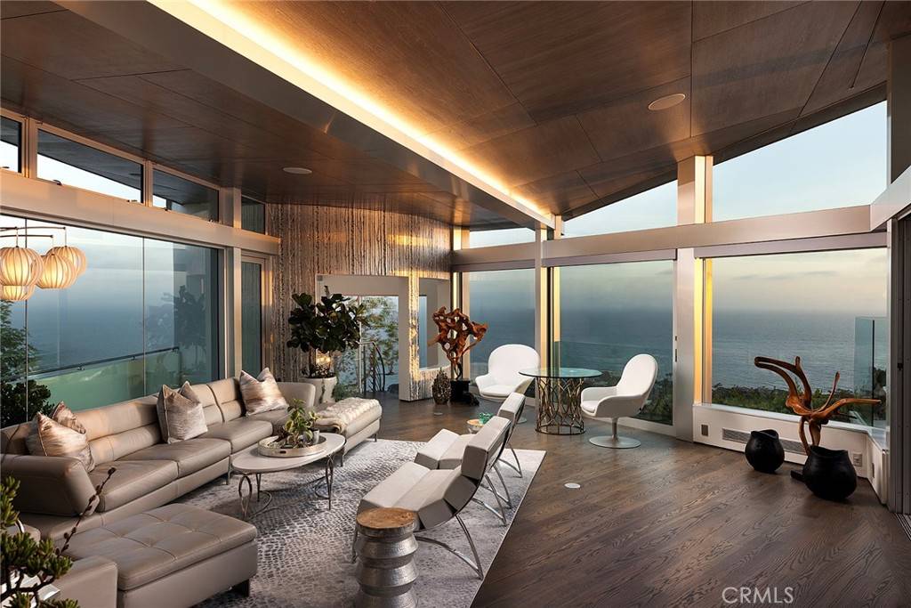 Laguna Beach, CA 92651,465 Panorama DR