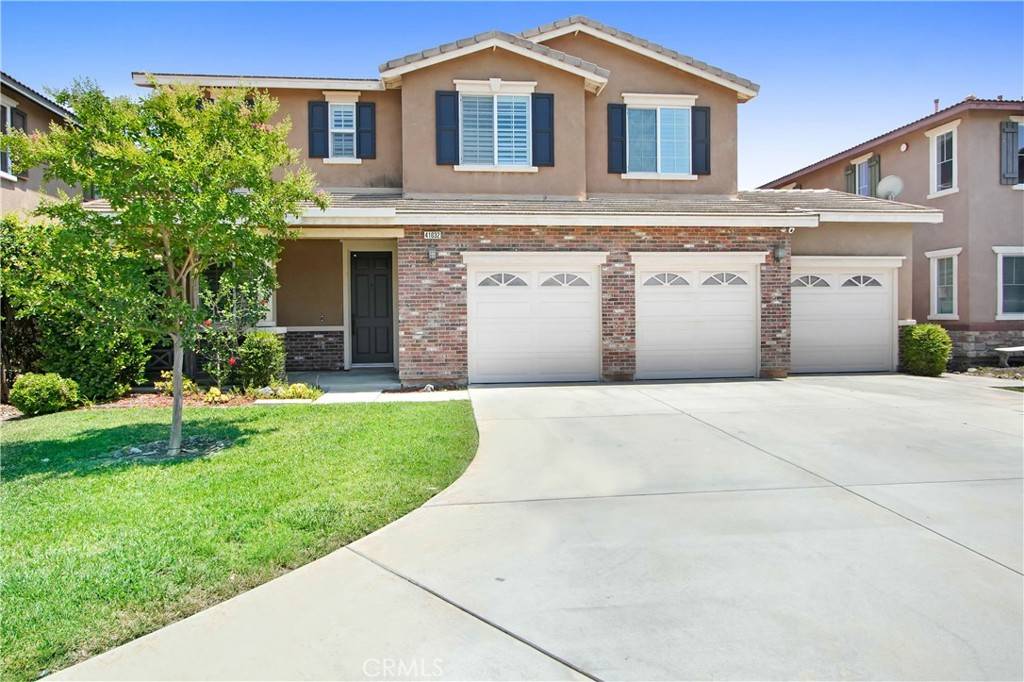 41032 Crimson Pillar LN, Lake Elsinore, CA 92532