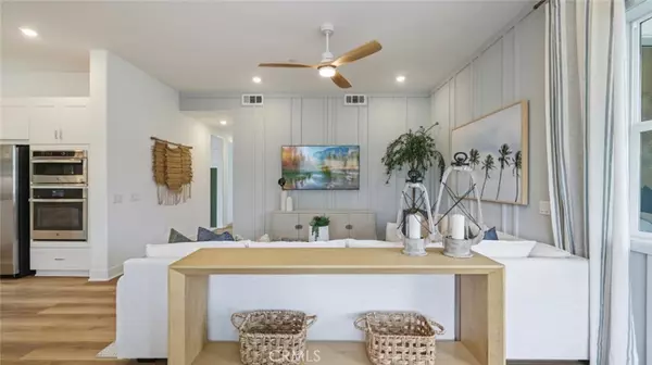 Irvine, CA 92618,532 Neilson