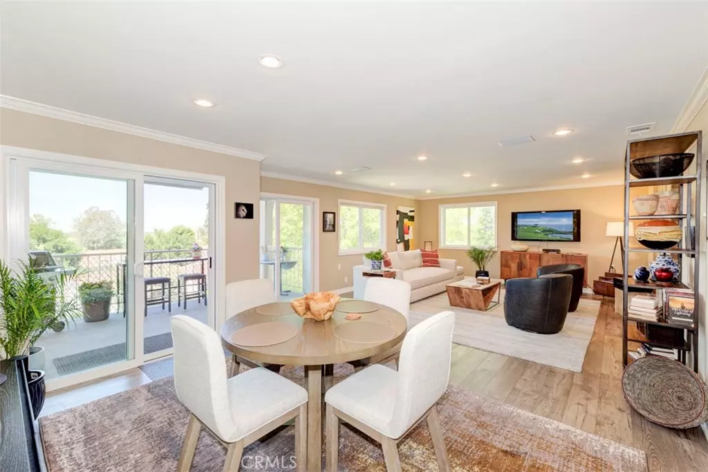 Laguna Woods, CA 92637,3242 San Amadeo #2D