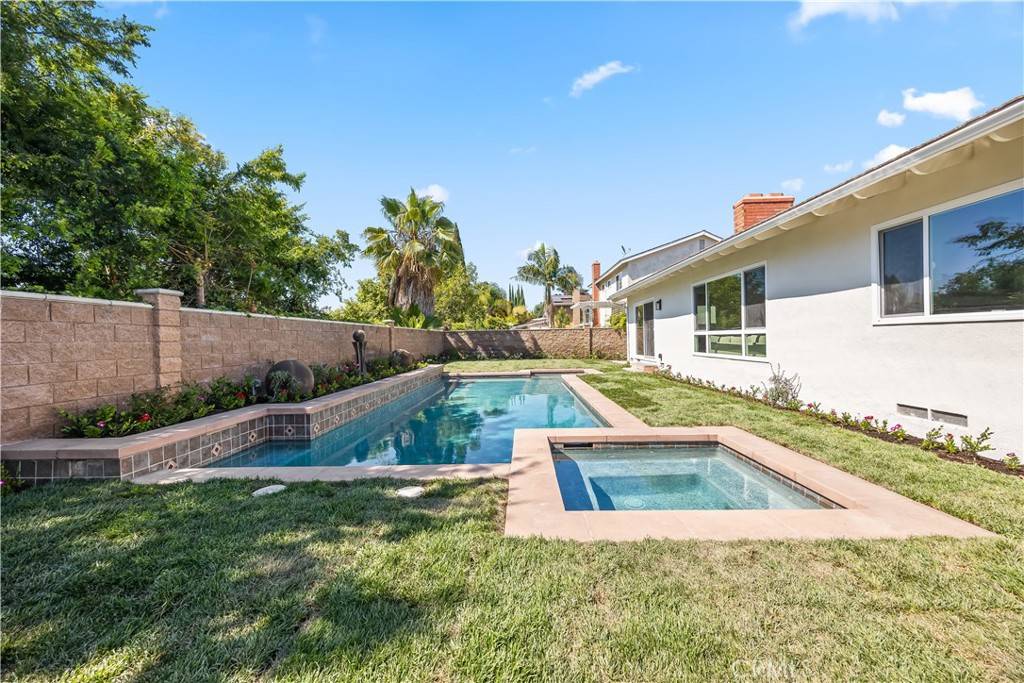 Fullerton, CA 92833,1809 Celeste LN