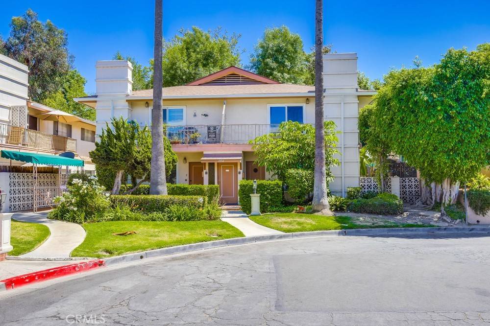 1354 Shadow LN #102, Fullerton, CA 92831