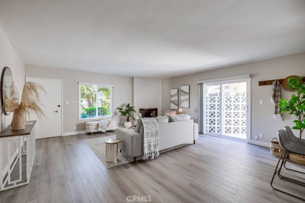 Fullerton, CA 92831,1354 Shadow LN #102