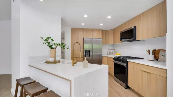 19081 Wildwood CIR, Lake Forest, CA 92679