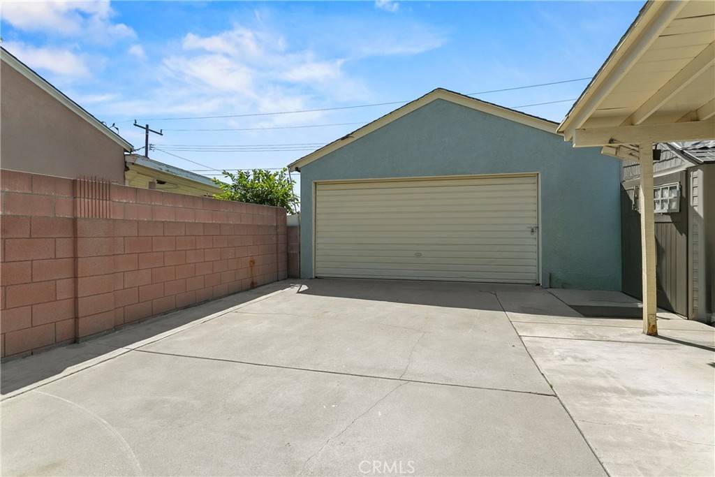 West Covina, CA 91790,1932 S Orange AVE