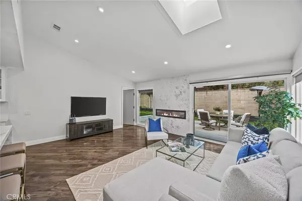 Irvine, CA 92620,6 Crockett