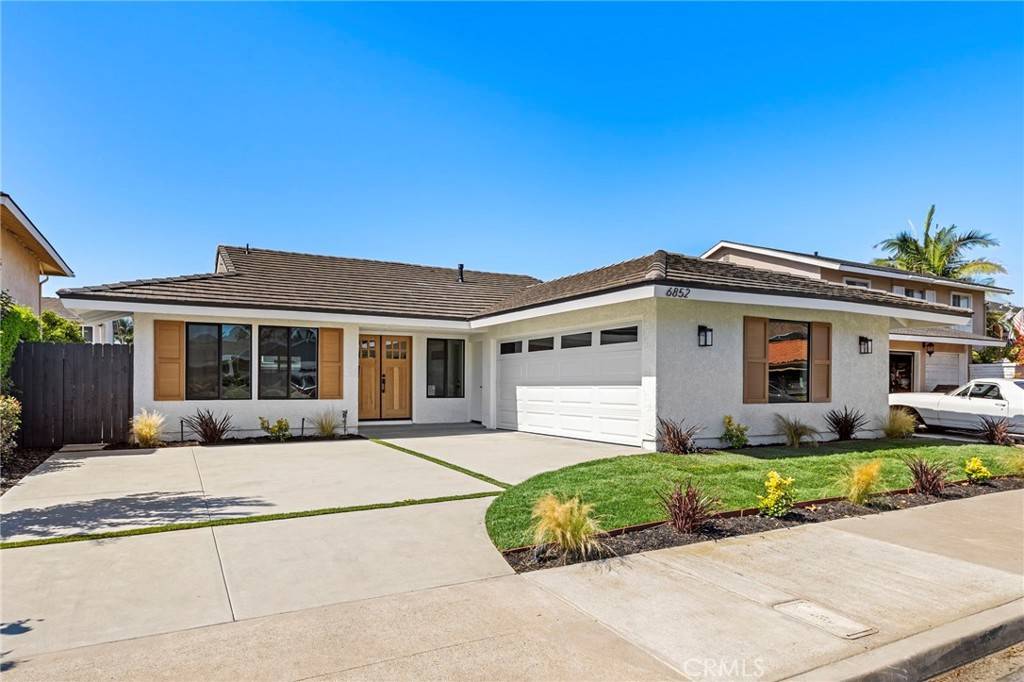 6852 Vista Del Sol DR, Huntington Beach, CA 92647