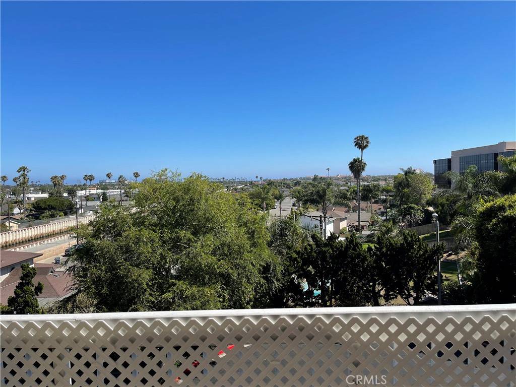 20331 Bluffside CIR #A320, Huntington Beach, CA 92646