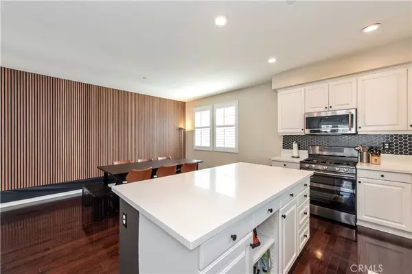 Buena Park, CA 90621,11 Travis RD