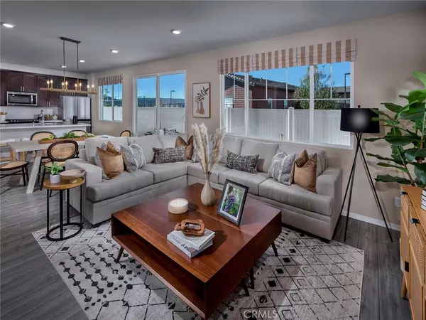 Redlands, CA 92374,2141 Bergamot ST