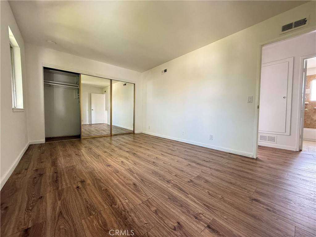 Huntington Beach, CA 92646,10231 Holburn DR