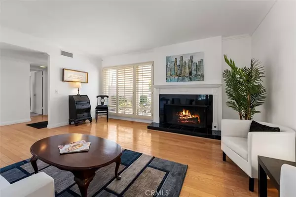 Irvine, CA 92603,5231 Hiram LN