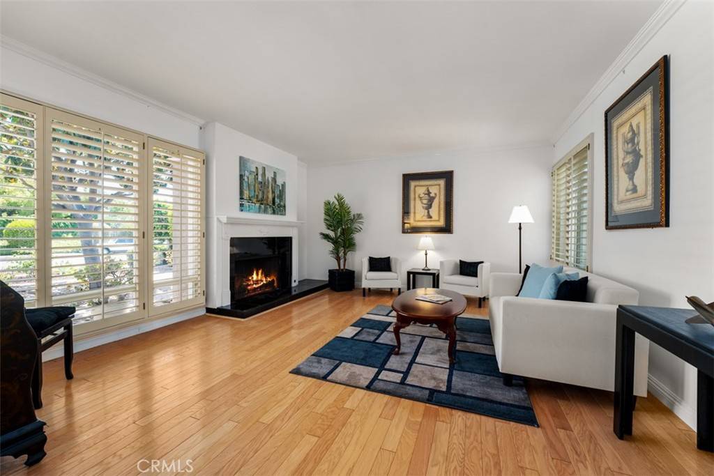 Irvine, CA 92603,5231 Hiram LN
