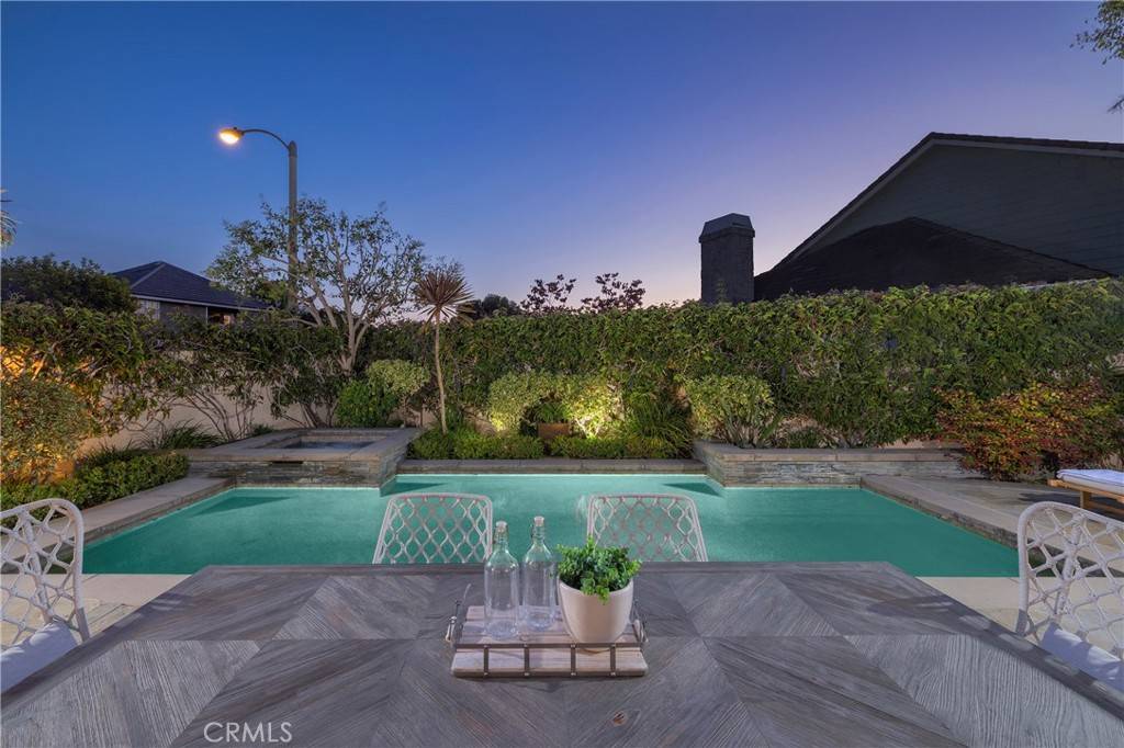 Huntington Beach, CA 92649,4196 Shorebreak DR