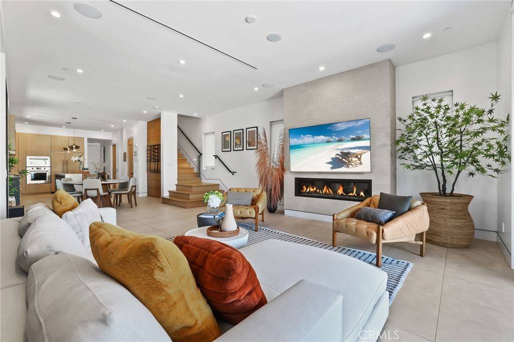 Huntington Beach, CA 92648,620 Huntington ST