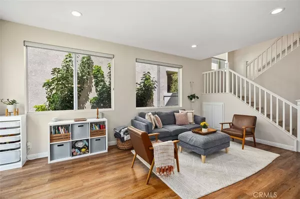 Aliso Viejo, CA 92656,8 Quebec