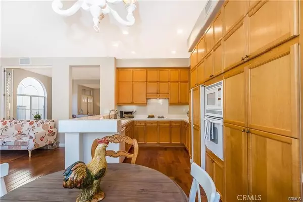 Tustin, CA 92782,10775 Mueller Ct