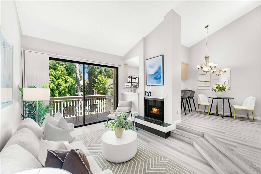 90 Lakepines #5B, Irvine, CA 92620