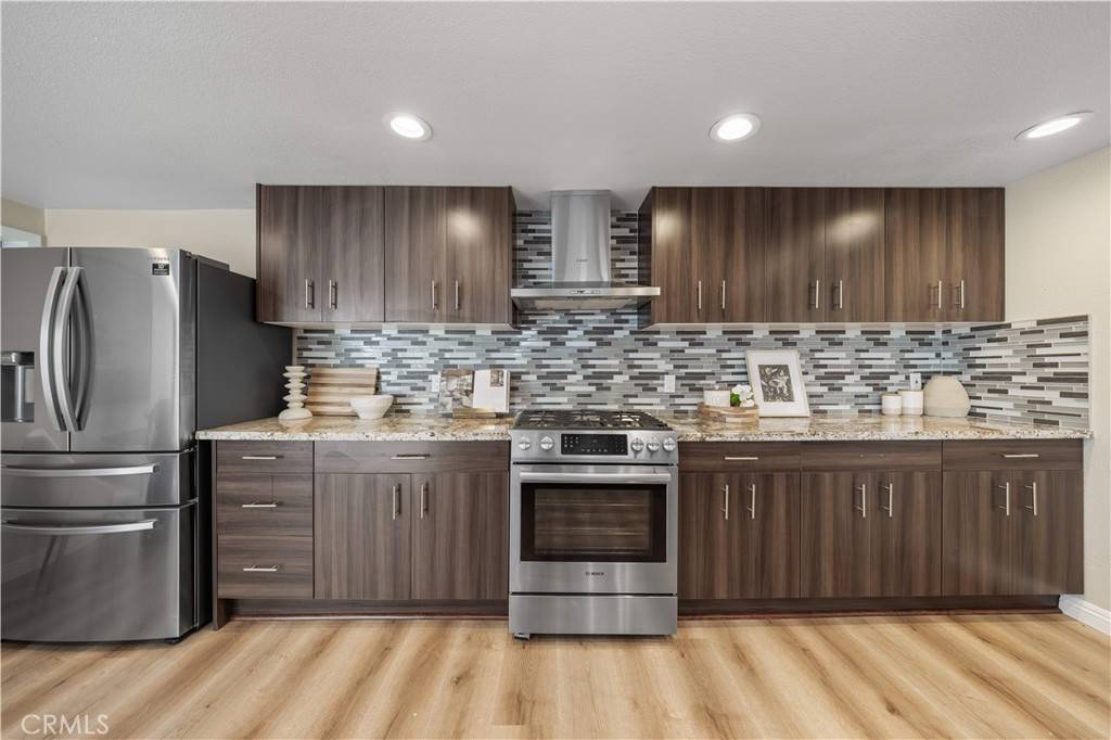 Irvine, CA 92612,15 Valley View