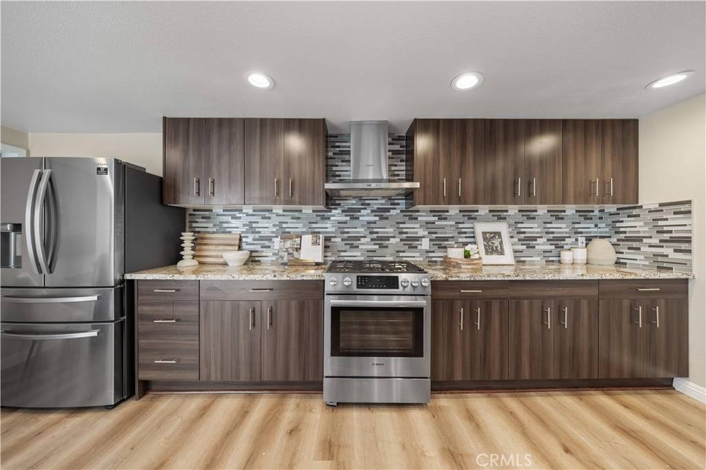 Irvine, CA 92612,15 Valley View
