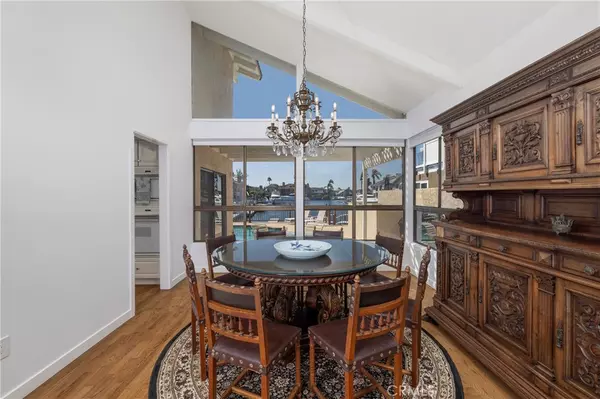 Huntington Beach, CA 92649,3871 Mistral DR