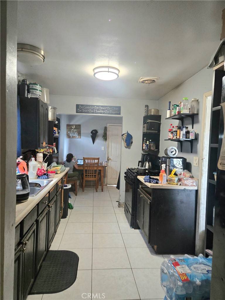 Garden Grove, CA 92840,12431 Merrill ST